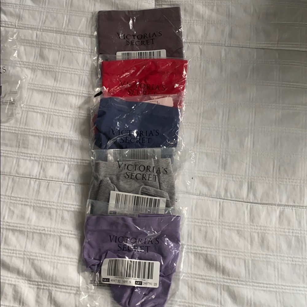 NWT VS seamless hiphugger